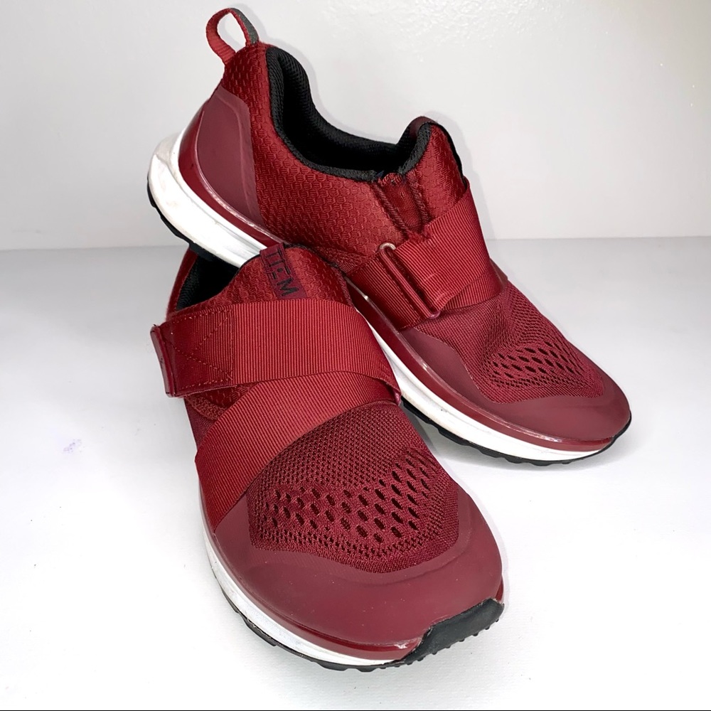 TIEM Slipstream Bike Shoes 8 w/ cleats • sneaker Merlot
